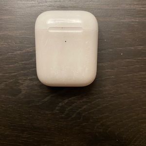 2nd gen airpod charging case